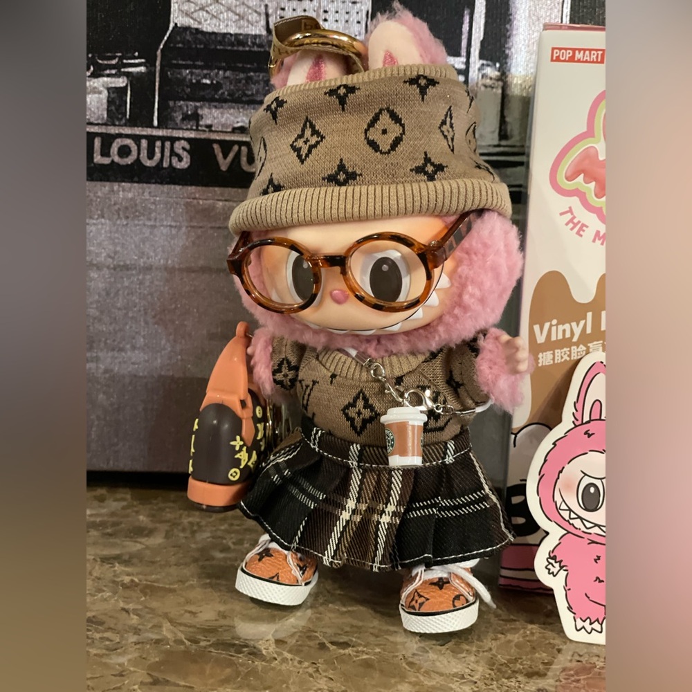POP MART AUTHENTIC LABUBU Lychee Berry Pink Monster Plush Doll Keychain W/Outfit - Picture 14 of 17
